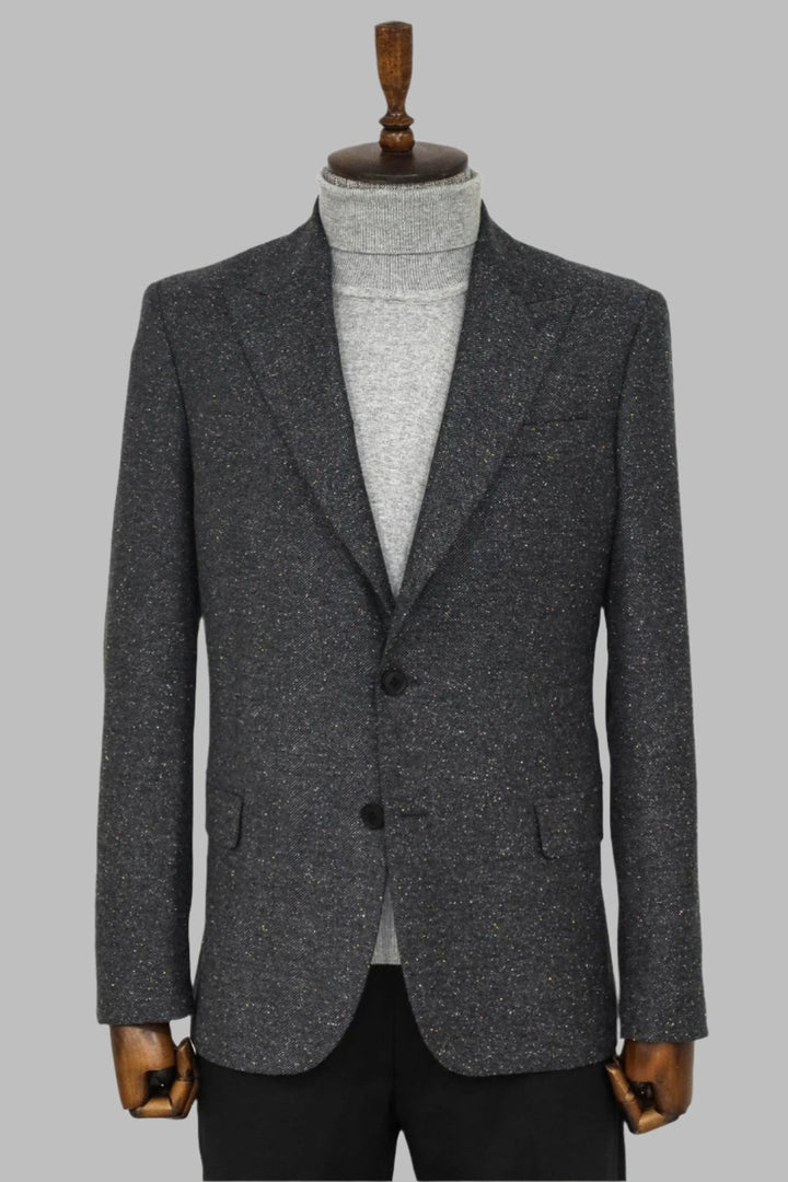 Gri Ceket, Yelek, Beyaz Gömlek, Siyah Pantolon ve Kravat Kombini - Modern Stil - Wessi