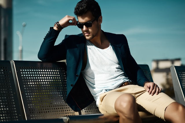 Ceket İle Şort Kombini: Yazlık Smart Casual Rehberi