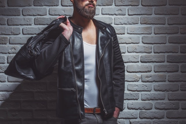 Deri Ceket ile Gömlek Kombinleri