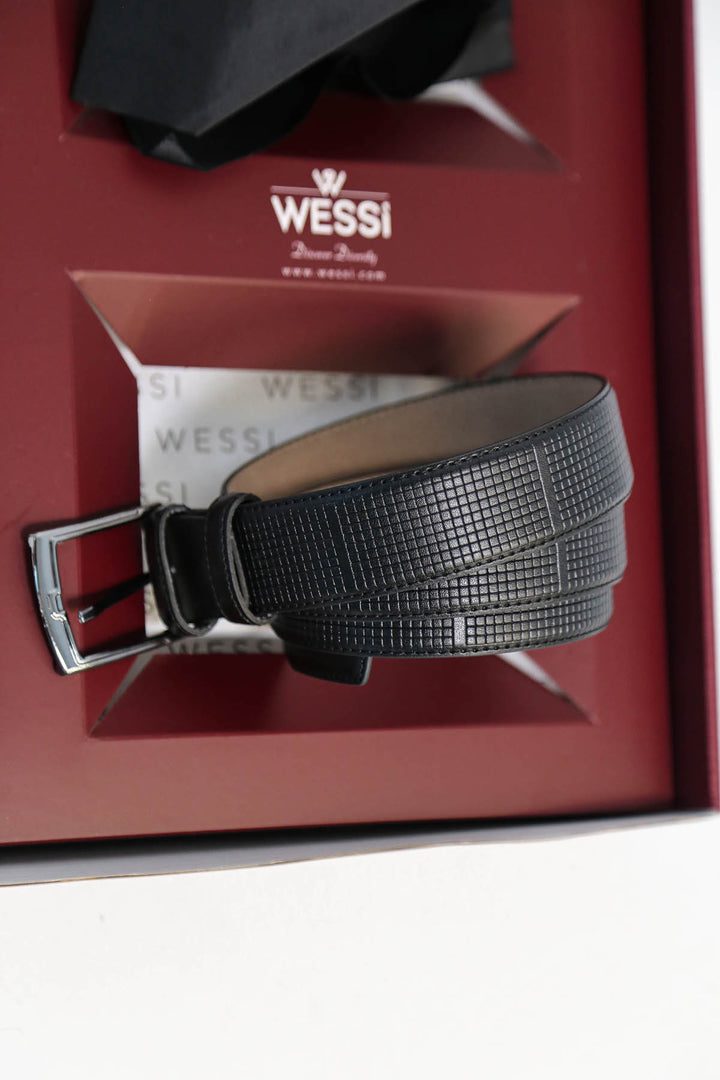 Wessi Erkek 3’lü Hediye Seti – Beyaz Düz Gömlek + Siyah Kravat + Siyah Kemer