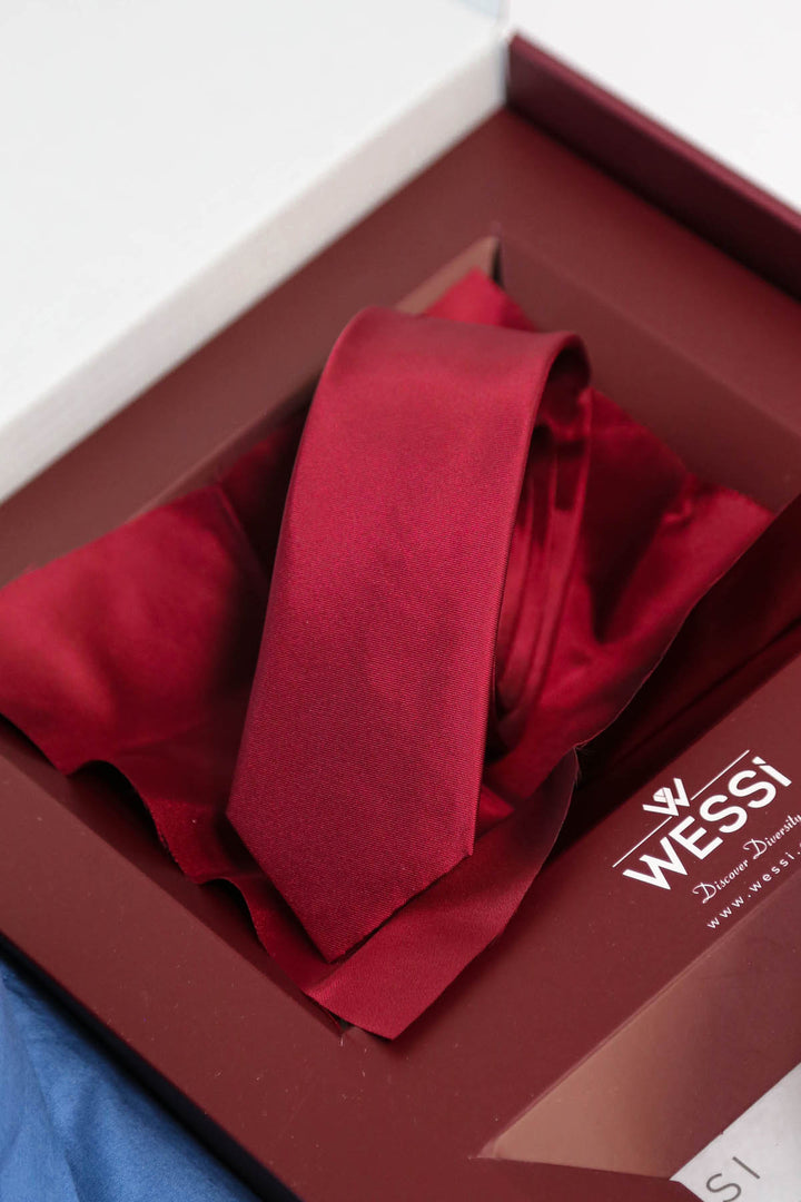 Wessi Erkek 3’lü Hediye Seti – Lacivert Gömlek + Bordo Kravat + Siyah Kemer