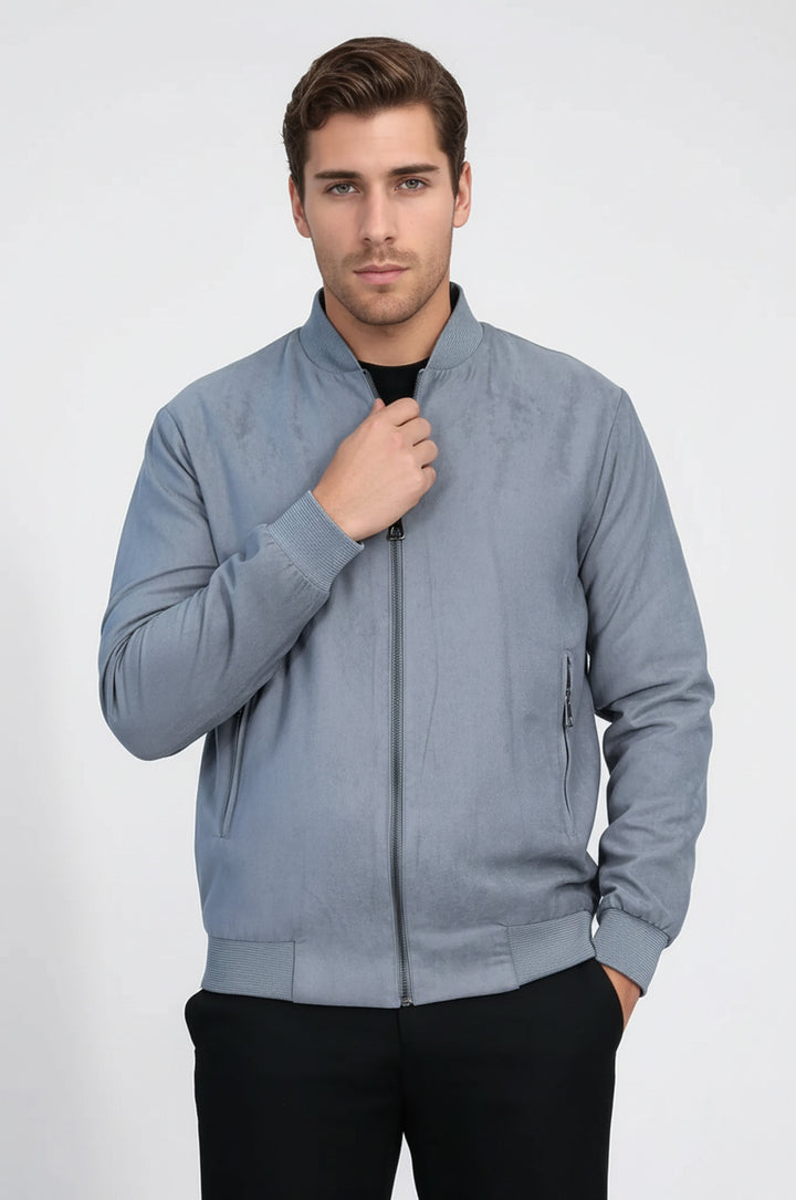 Gri Bomber Ceket, Siyah Balıkçı Yaka Triko ve Gri Çizgili Pantolon Kombini - Wessi Şehir Modası