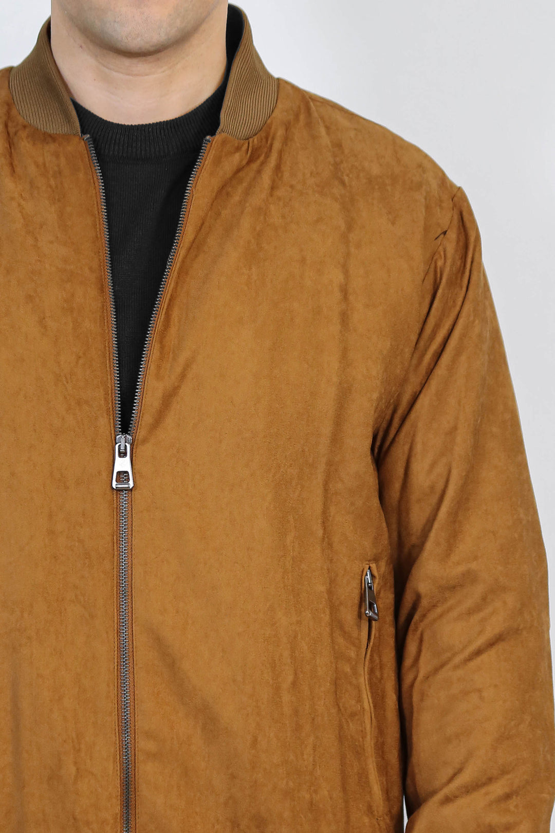Taba Bomber Ceket, Siyah Triko, Siyah Pantolon Kombini - Wessi - Casual Şıklık