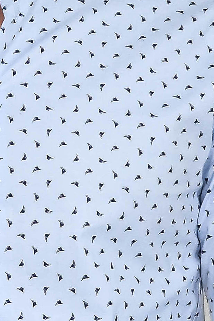Minimal Siyah Motifli Açık Mavi Erkek Gömlek – Wessi