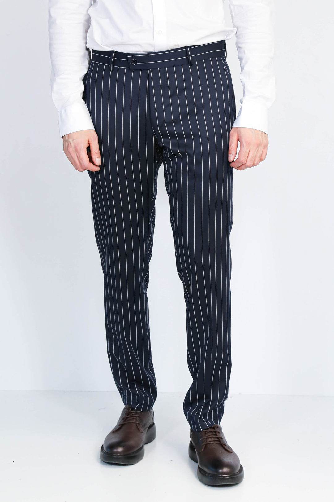 Siyah Beyaz Çizgili Slim Fit Kumaş Pantolon - Wessi