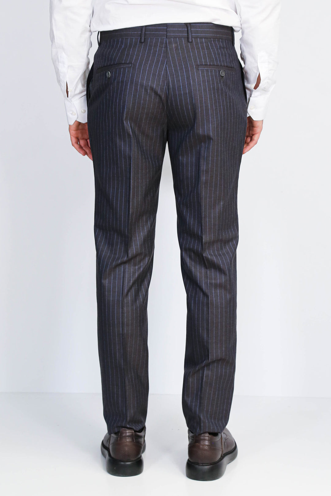 Kahverengi İnce Çizgili Slim Fit Kumaş Pantolon - Wessi