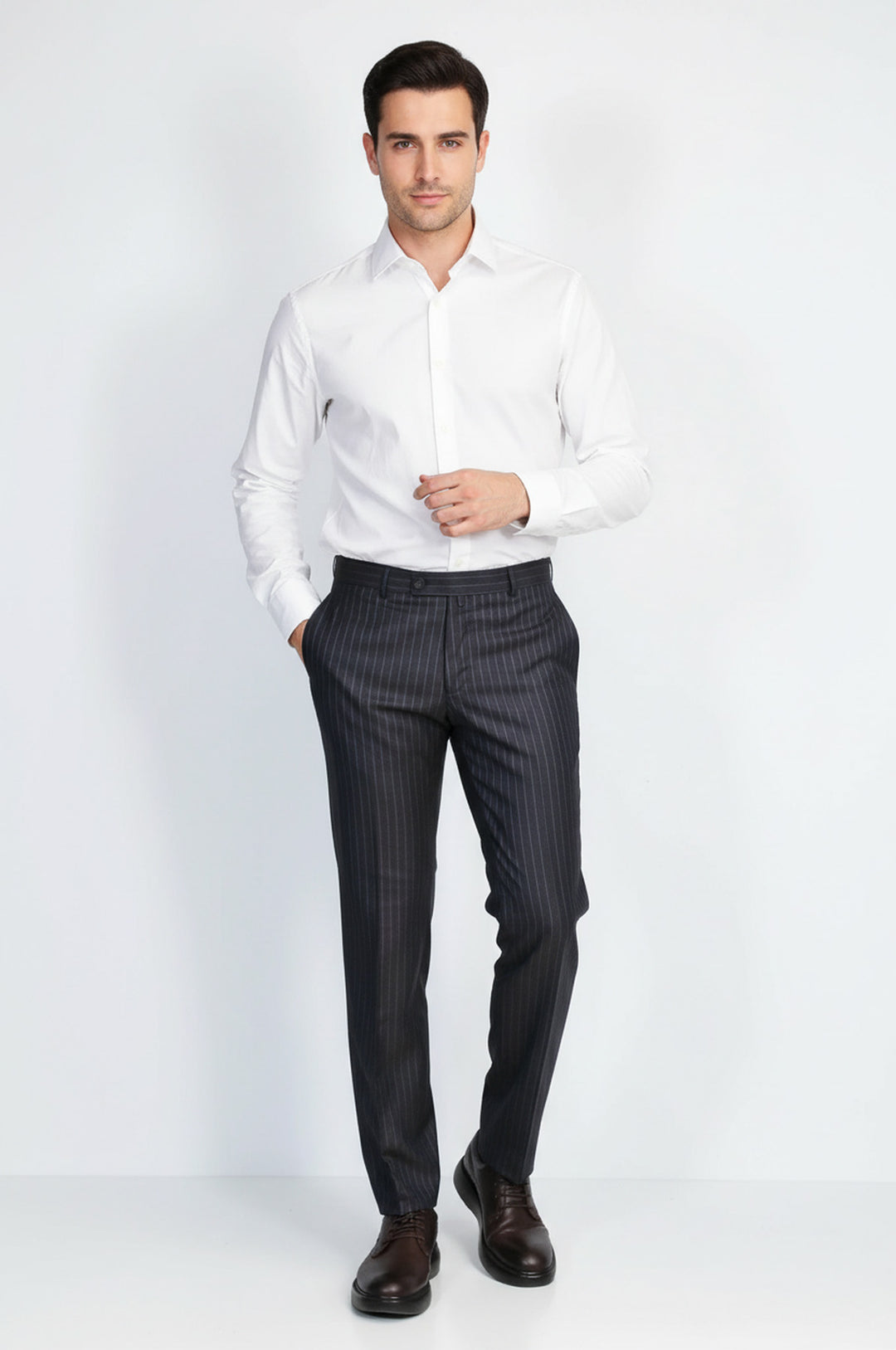 Kahverengi İnce Çizgili Slim Fit Kumaş Pantolon - Wessi