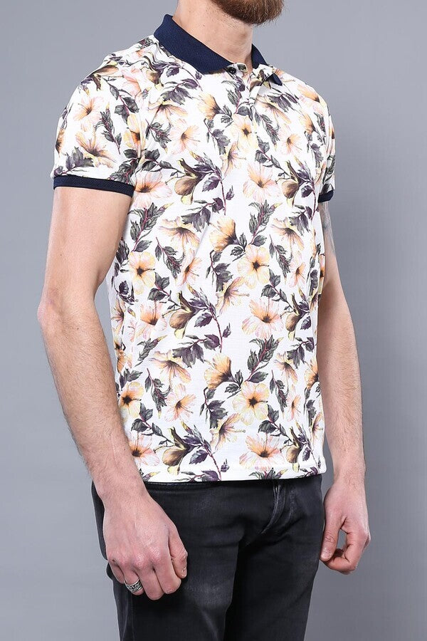 Polo Yaka Turuncu Çiçek Desenli T-shirt - Wessi