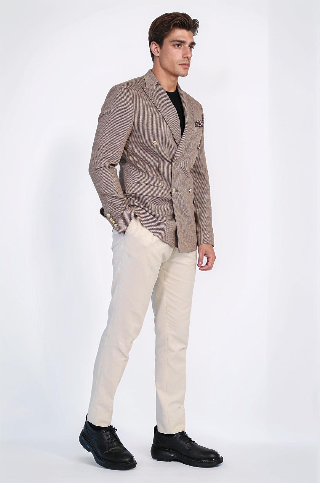 Kum Beji Çizgili Altın Rengi Metal Düğmeli Slim Fit Kruvaze Blazer – Wessi