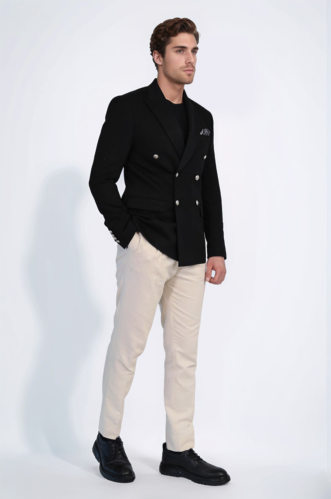Siyah Düz Kumaş Gümüş Rengi Metal Düğmeli Slim Fit Kruvaze Blazer – Wessi