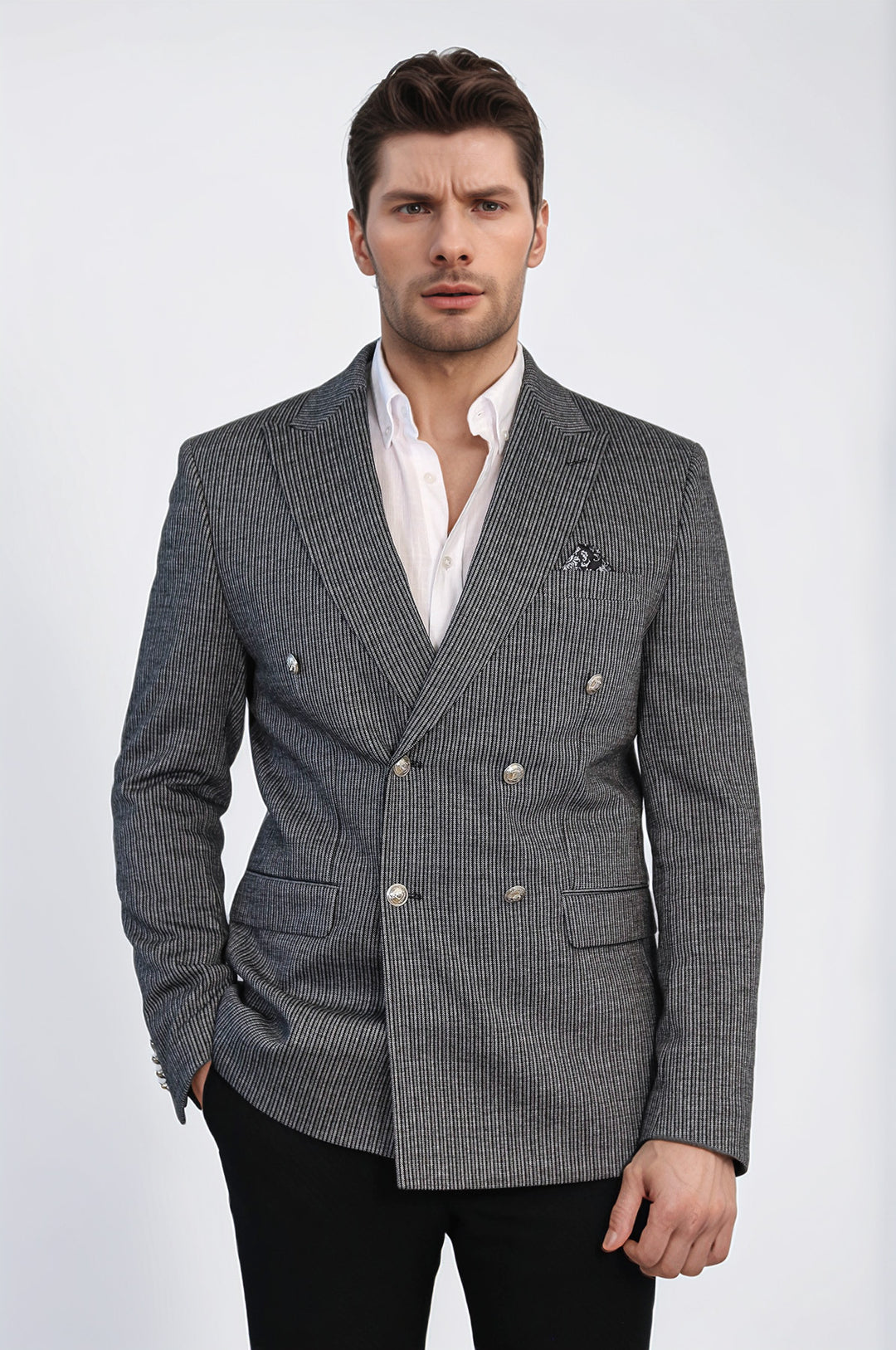 Siyah Çizgili Gümüş Rengi Metal Düğmeli Slim Fit Kruvaze Blazer – Wessi